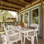 פארק נופש Club Del Sole Vigna Sul Mar Family Collection לידו די פומפוזה