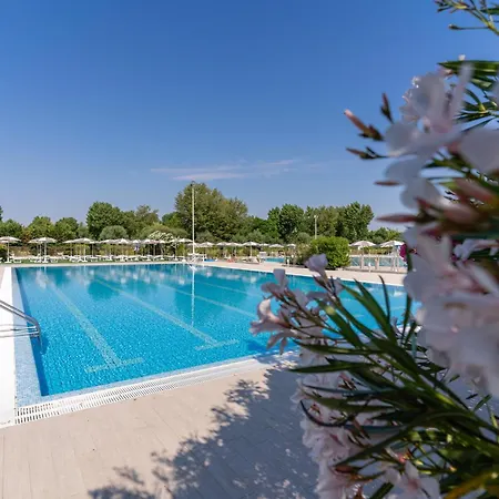 Holiday park Club Del Sole Vigna Sul Mar Family Collection 4*