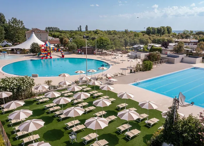 ホリデーパーク Club Del Sole Vigna Sul Mar Family Collection 4*