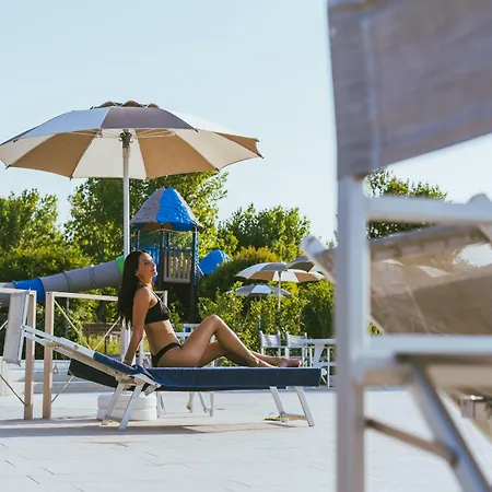 Club Del Sole Vigna Sul Mar Family Collection Lido di Pomposa