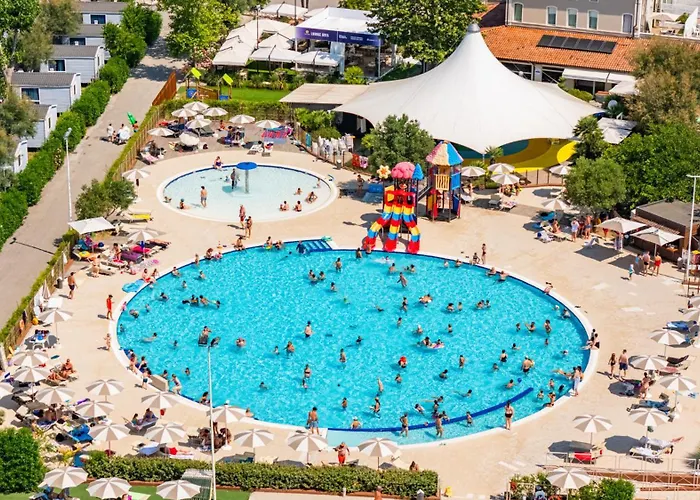 Kompleks wypoczynkowy Club Del Sole Vigna Sul Mar Family Collection 4*